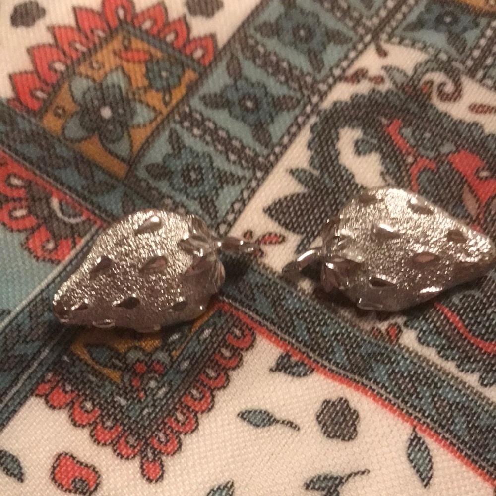 Sara Cov silver tone strawberry clip earrings fruitcore cottagecore vintage